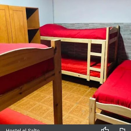 Hostel El Salto El Chaltén Zewnętrze zdjęcie